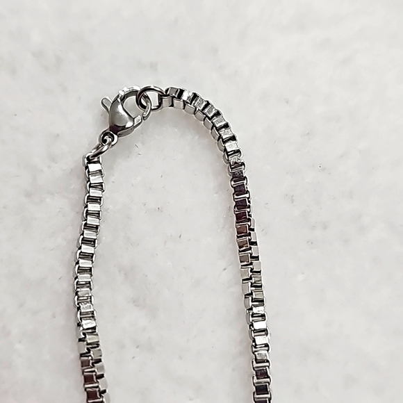 Mens Stainless Steel Crucifix Cross Pendant Necklace - Picture 8 of 12